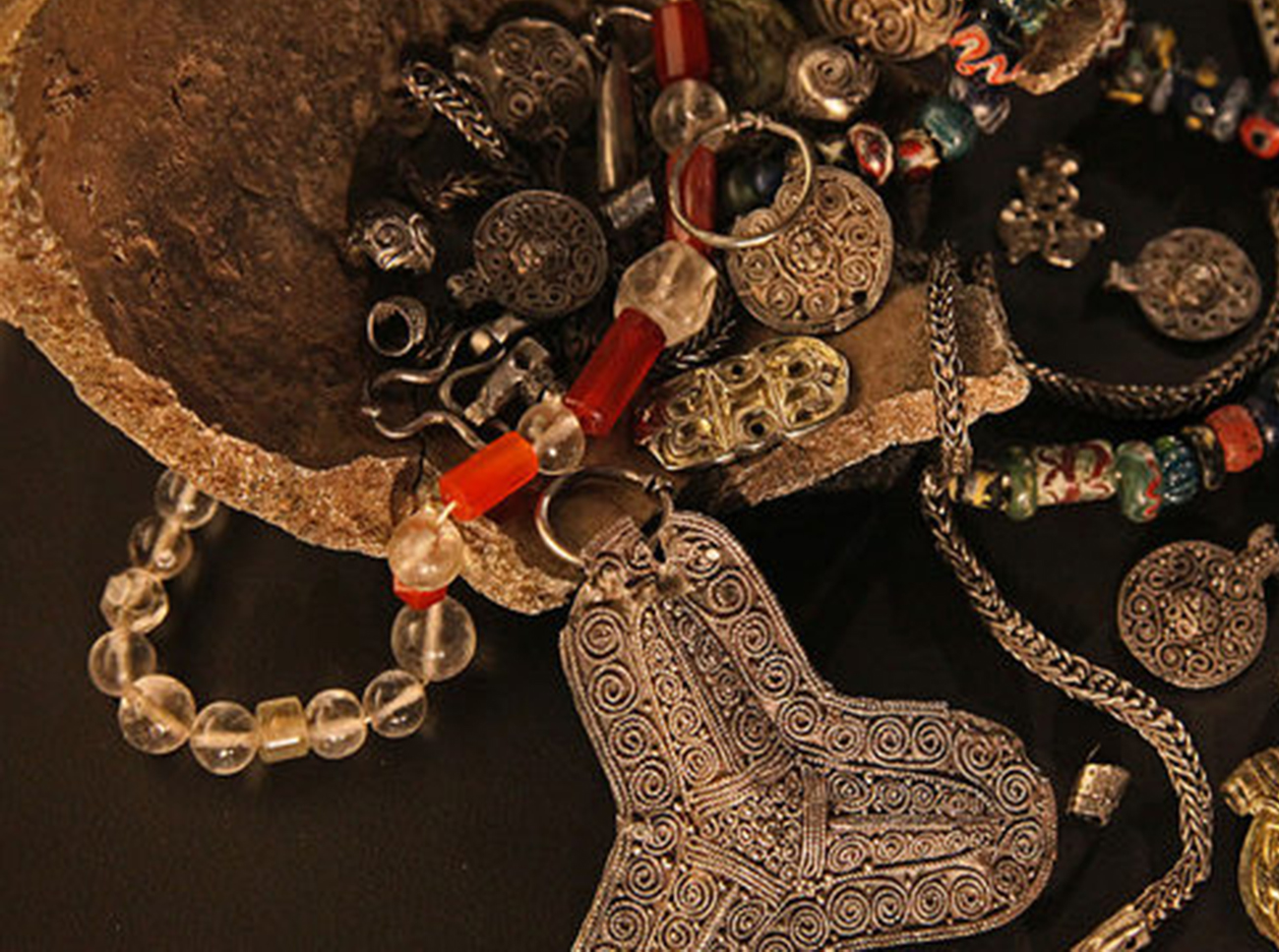 ancientvikingjewelry-2
